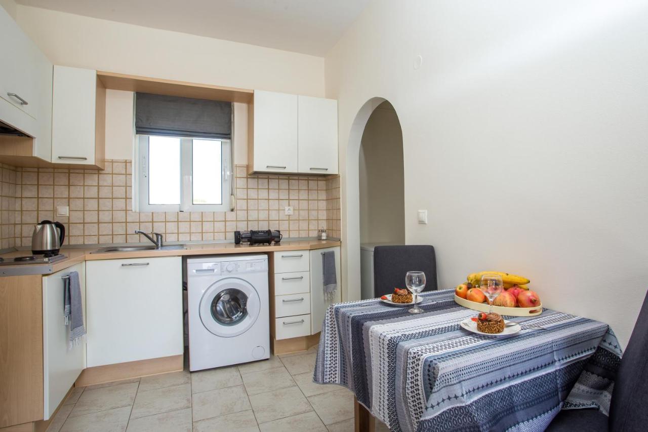 Economisa Apartments Ialysós Eksteriør bilde