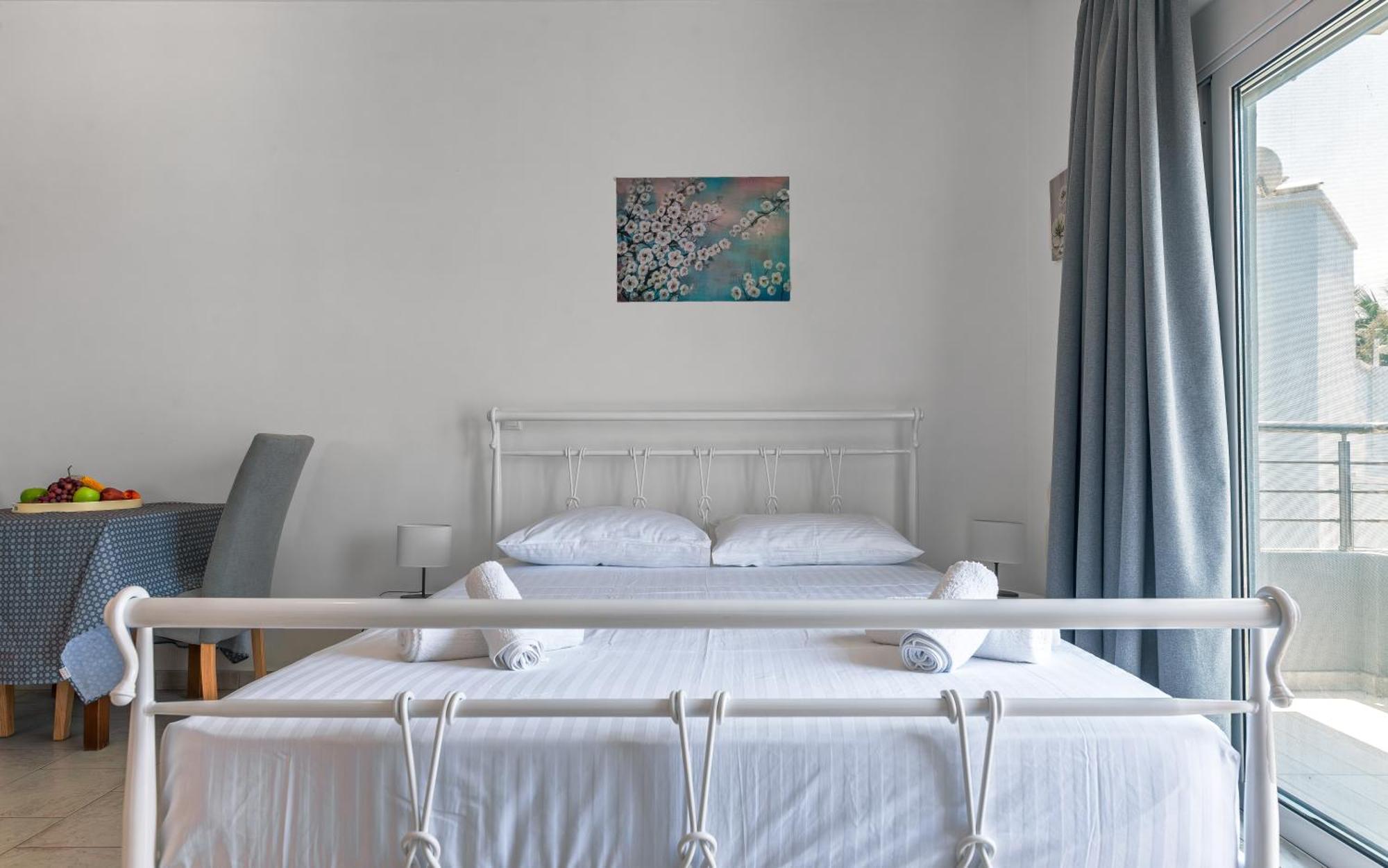 Economisa Apartments Ialysós Eksteriør bilde