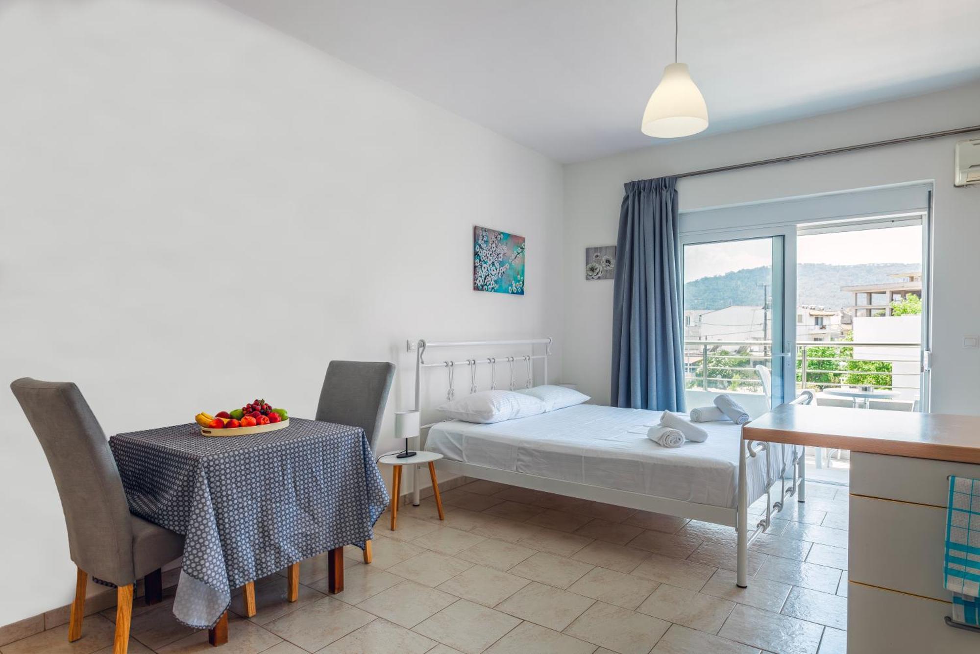 Economisa Apartments Ialysós Eksteriør bilde