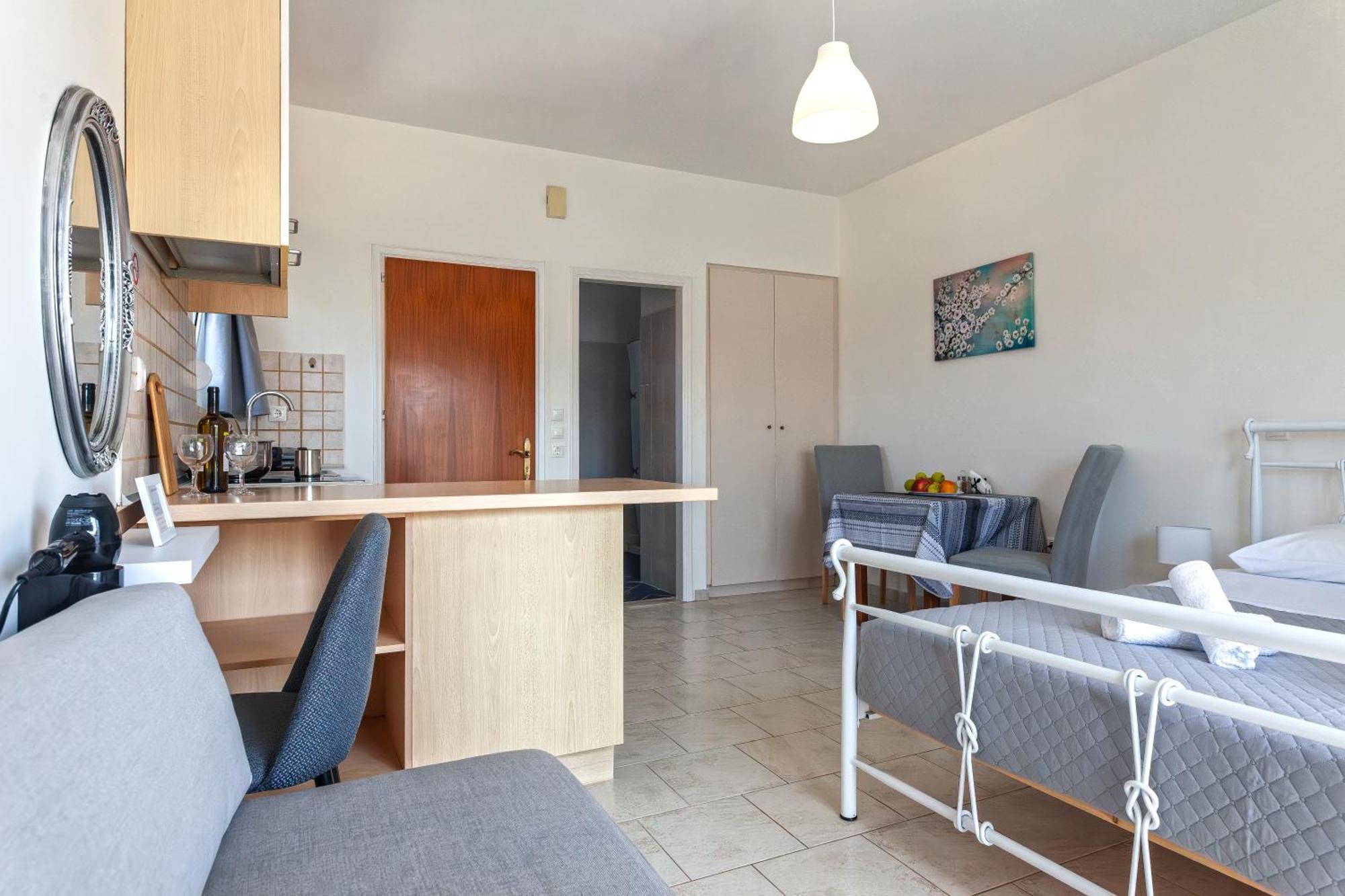 Economisa Apartments Ialysós Eksteriør bilde